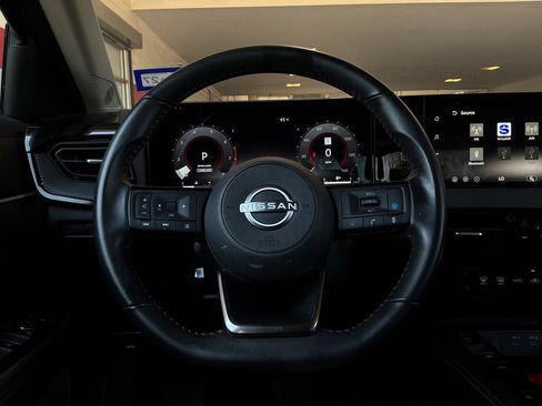 Used 2026 Nissan Kicks SR FWD image 36