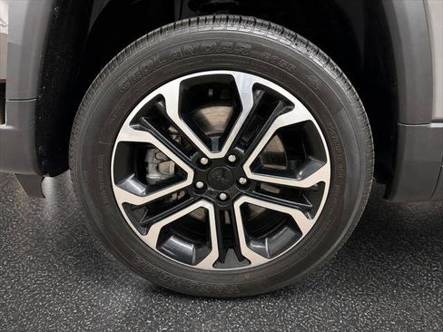 Certified 2024 Jeep Compass Limited AWD/4WD image 30