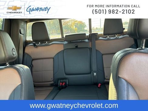 Used 2023 Chevrolet Silverado 1500 High Country w/ Technology Package image 28