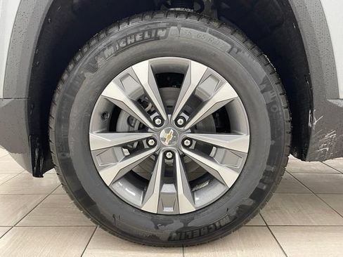 New 2026 Chevrolet Equinox LT AWD/4WD image 7