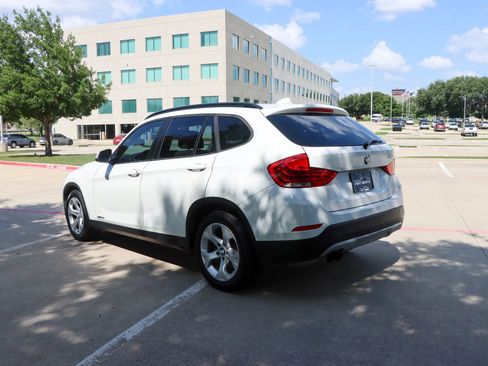 Used 2015 BMW X1 sDrive28i RWD image 5