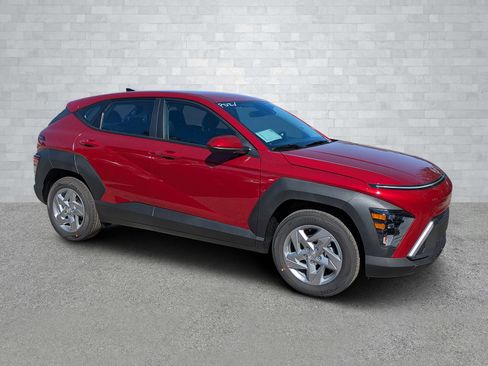 New 2026 Hyundai Kona SE image 2