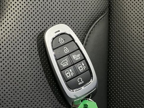 Used 2024 Hyundai Palisade Calligraphy image 30