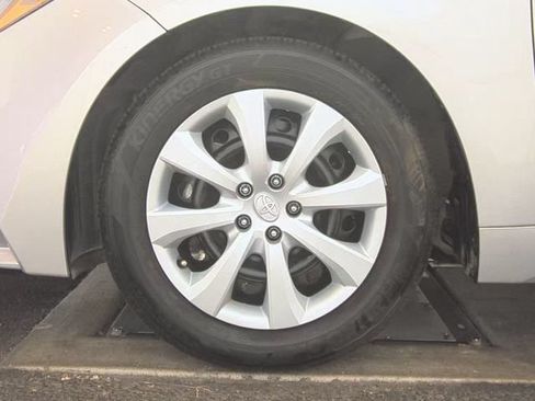 Used 2024 Toyota Corolla LE FWD image 3