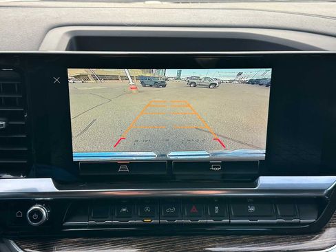 Used 2024 GMC Sierra 1500 Elevation image 28