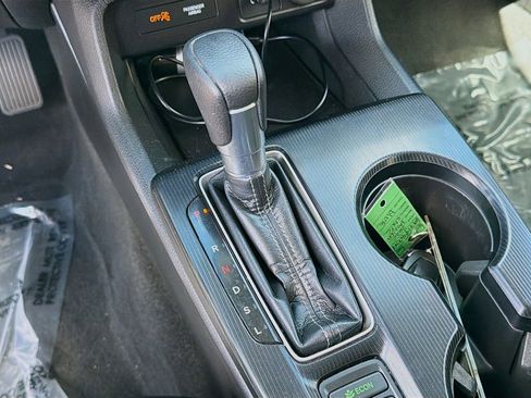 Used 2022 Honda Civic LX image 15