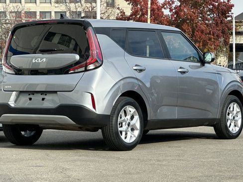 Used 2024 Kia Soul LX w/ Option Group 015 image 4