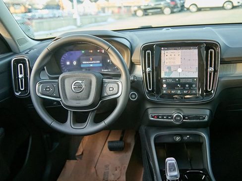 New 2026 Volvo XC40 B5 Plus w/ Protection Package Premier image 22