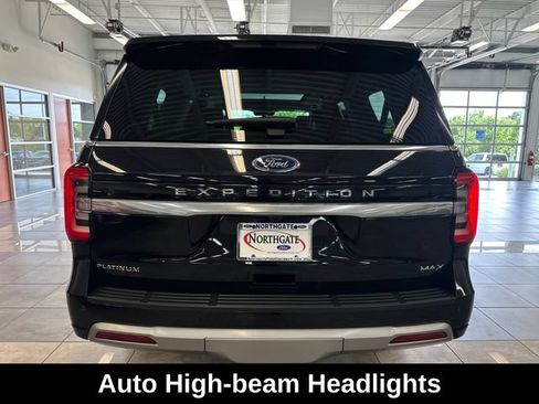 Used 2024 Ford Expedition Max Platinum AWD/4WD image 16