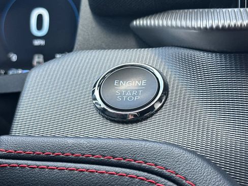 Certified 2025 Ford Explorer ST-Line image 23