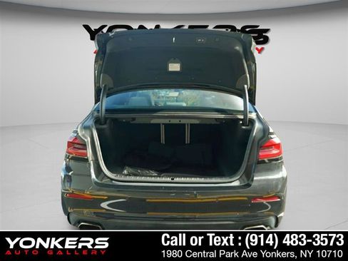 Used 2022 BMW 540i xDrive w/ Premium Package image 23