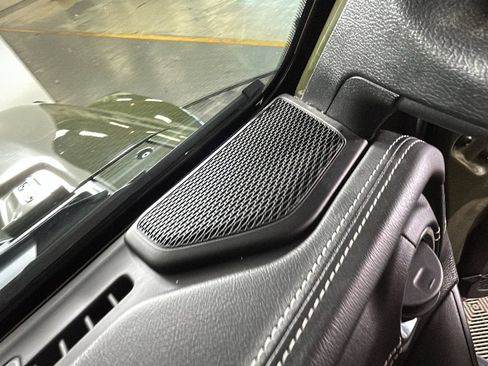 Used 2023 Jeep Wrangler Unlimited Sahara AWD/4WD image 34