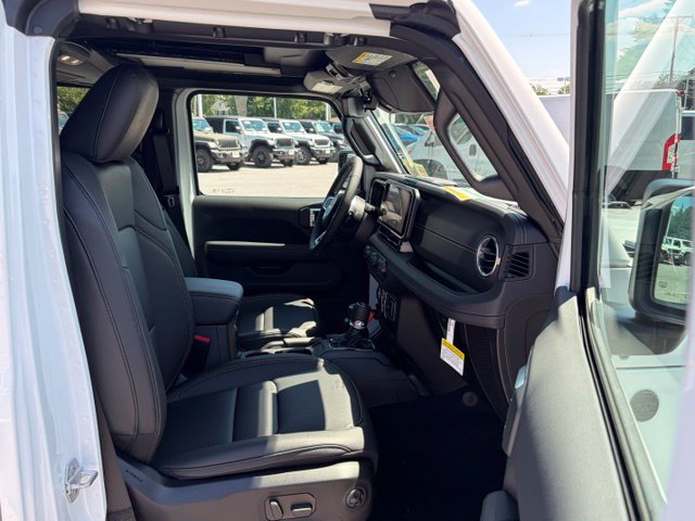 New 2027 Jeep Wrangler Unlimited Sahara AWD/4WD image 29