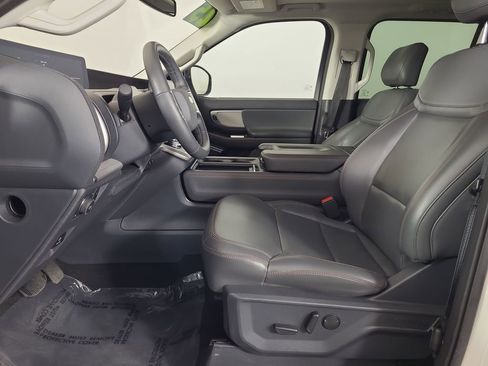 Used 2025 Ford Expedition Max Active image 18