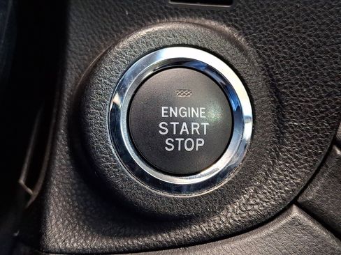 Used 2023 Subaru Outback Premium image 24