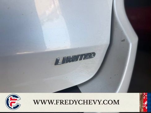 Used 2019 Toyota Sienna Limited Premium w/ Carpet Mat Package FWD image 25