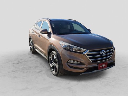 Used 2017 Hyundai Tucson Limited w/ Limited Ultimate Package 03 image 2