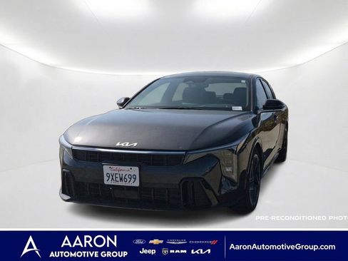 Used 2025 Kia K4 GT-Line FWD image 1