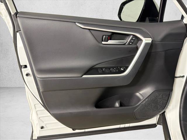 Used 2025 Toyota RAV4 Limited FWD image 11