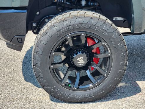 New 2025 Chevrolet Silverado 2500 LT w/ Trail Boss Package AWD/4WD image 9