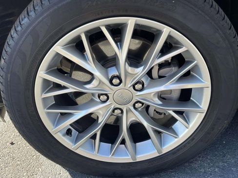 Used 2023 Jeep Grand Cherokee Summit w/ Advanced Protech Group IV image 11