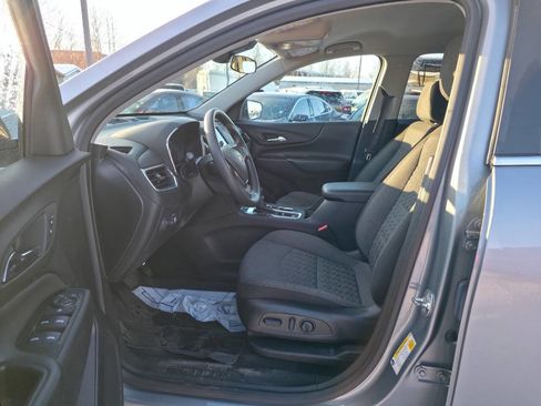 Used 2023 Chevrolet Equinox LT w/ LPO, Floor Liner Package image 5