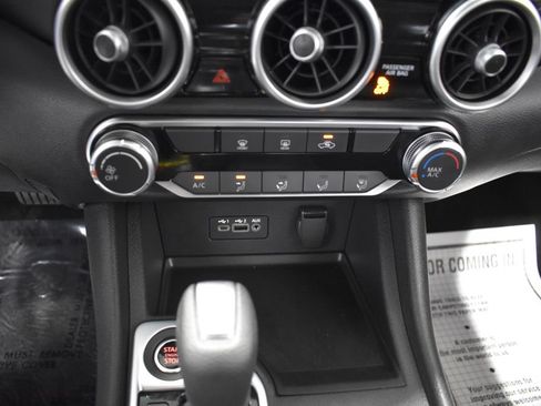Certified 2023 Nissan Sentra SV FWD image 19