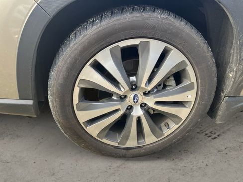 Used 2019 Subaru Ascent Limited w/ Popular Package #2A image 10