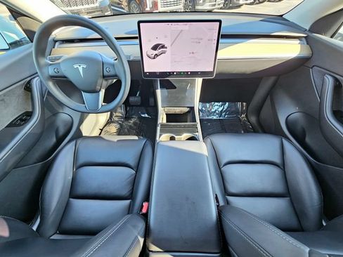 Used 2021 Tesla Model Y Long Range AWD/4WD image 30