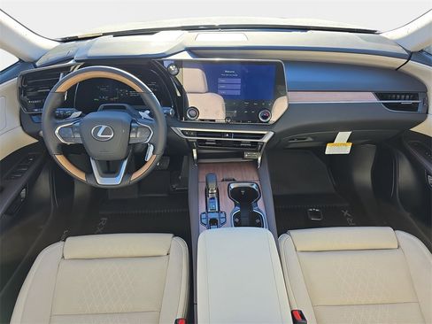 New 2026 Lexus RX 450h AWD image 9