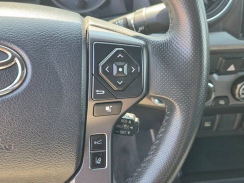 Used 2019 Toyota Tacoma TRD Off-Road AWD/4WD image 24