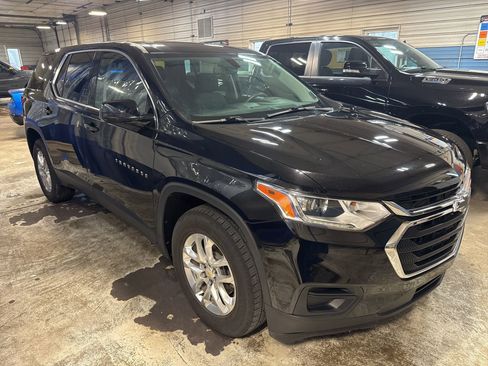 Used 2019 Chevrolet Traverse LS image 4
