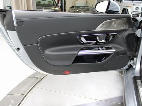 Used 2022 Mercedes-Benz SL 55 AMG SL 55 AMGﾮ 4MATICﾮ image 45