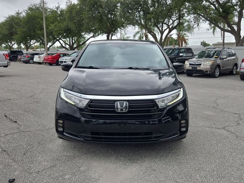 Used 2022 Honda Odyssey Elite image 2