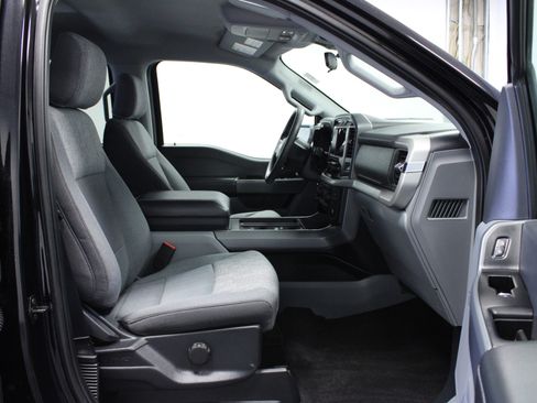 Used 2022 Ford F150 XLT w/ XTR Package image 16