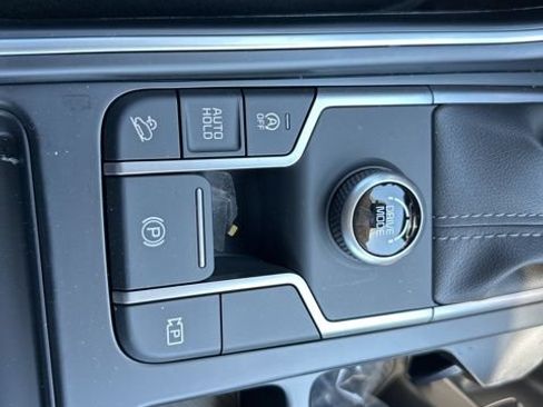 New 2026 Kia Sorento LX FWD image 12