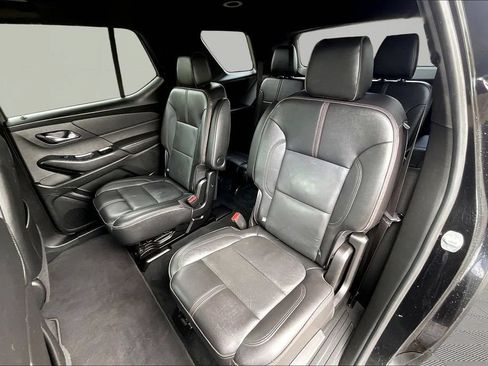 Used 2022 Chevrolet Traverse RS FWD image 26