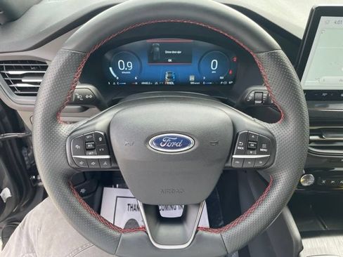 Certified 2023 Ford Escape ST-Line Elite w/ Premium Technology Package AWD/4WD image 13