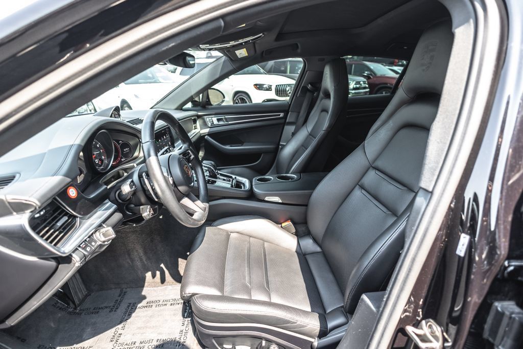 Used 2023 Porsche Panamera 4 Platinum Edition AWD/4WD image 21
