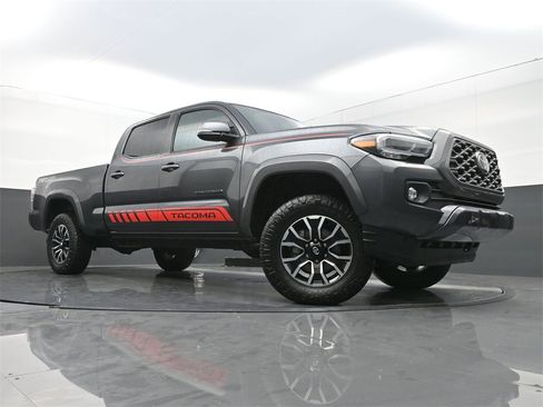 Used 2022 Toyota Tacoma TRD Sport image 26