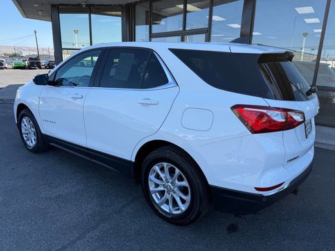 Used 2020 Chevrolet Equinox LT image 3