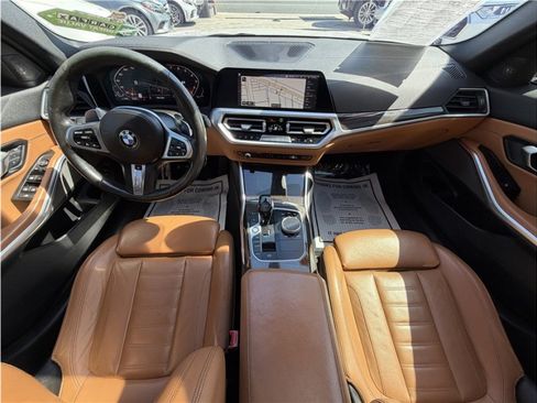 Used 2020 BMW 330i Sedan w/ M Sport Package RWD image 27