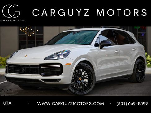 Used 2021 Porsche Cayenne Turbo AWD/4WD image 1
