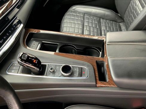 Used 2021 Cadillac Escalade Premium Luxury Platinum w/ Heavy-Duty Trailer Package AWD/4WD image 18