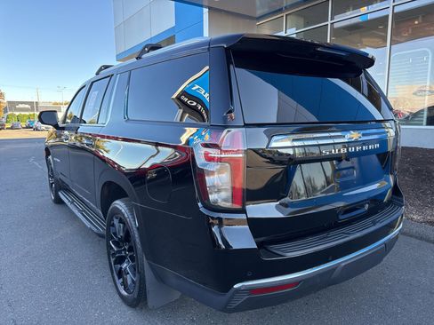 Used 2023 Chevrolet Suburban LS image 8