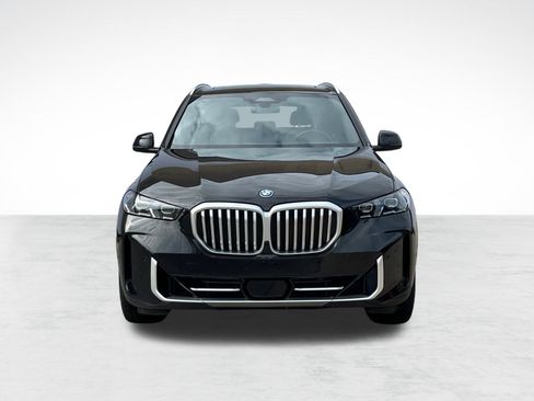 Used 2025 BMW X5 xDrive50e image 6