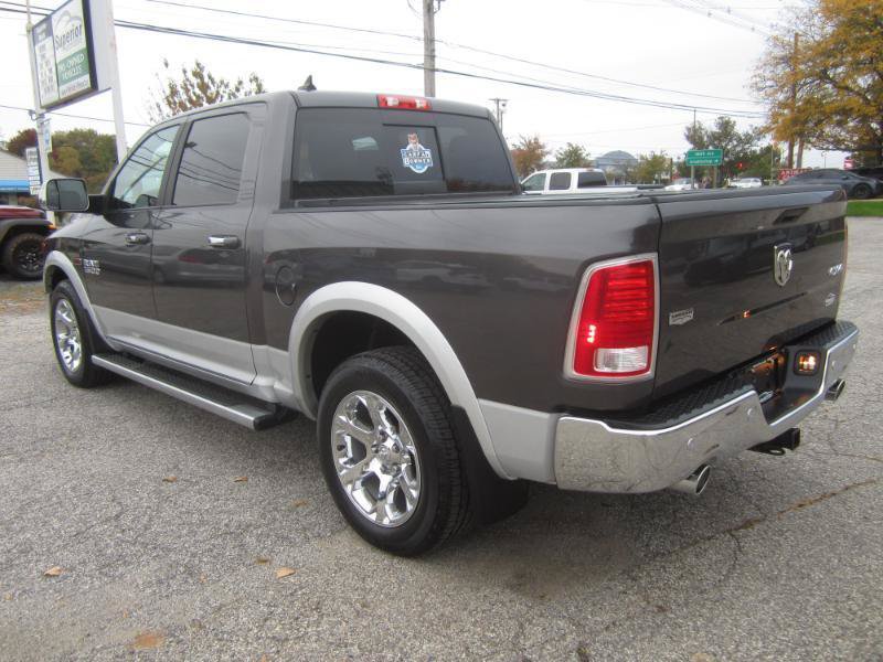 Used 2018 RAM 1500 Laramie AWD/4WD image 6