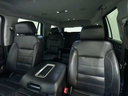 Used 2018 GMC Yukon Denali AWD/4WD image 15