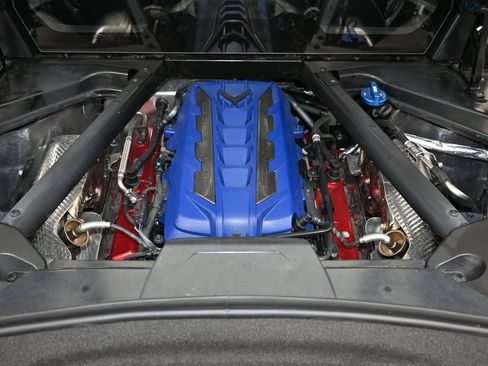 Used 2026 Chevrolet Corvette Stingray Coupe w/ Battery Protection Package RWD image 18