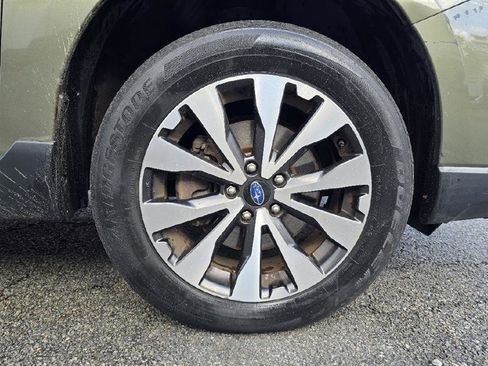 Used 2016 Subaru Outback 2.5i Limited image 16